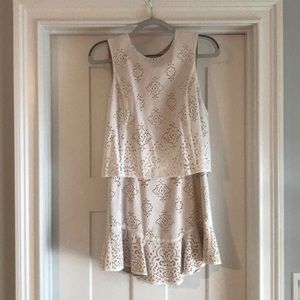 BCBG MAX AZRIA Vivian Open back dress- size 2!